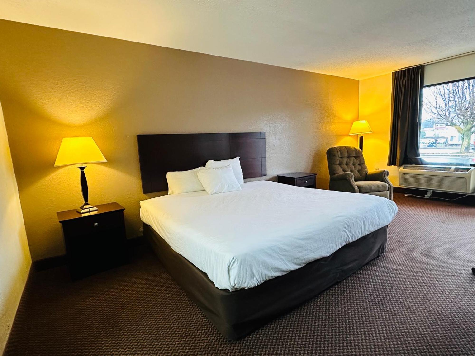 Econo Lodge Канаполис Екстериор снимка