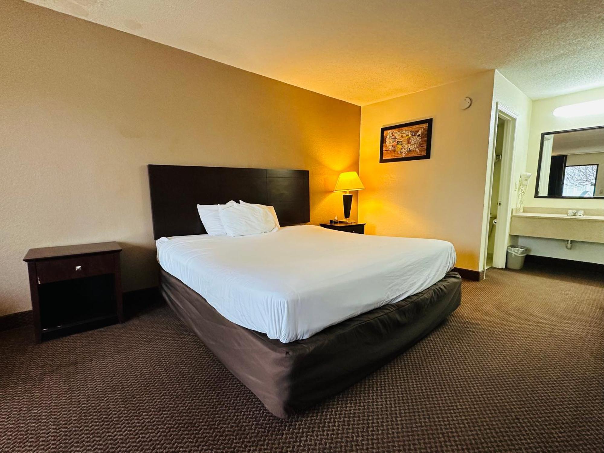 Econo Lodge Канаполис Екстериор снимка